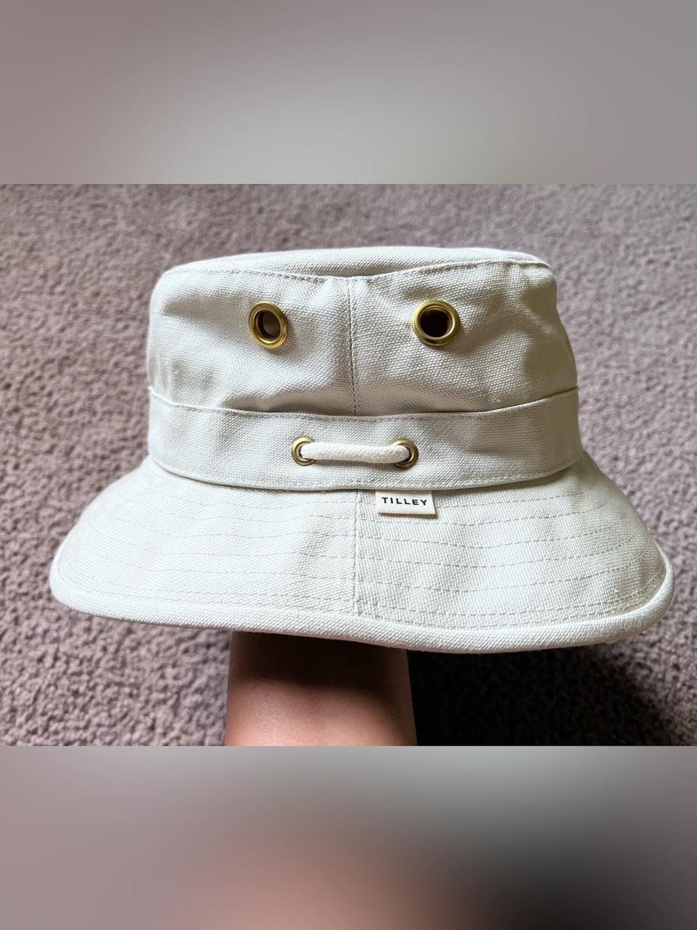 Tilley Endurables Heritage T1 Iconic Bucket Hat Off-White Cream Sz 7 3/8 Canada